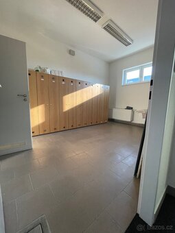 Prodej skladového prostoru 3000 m² - 6