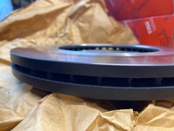 Kotouče na Volvo S40 - 6