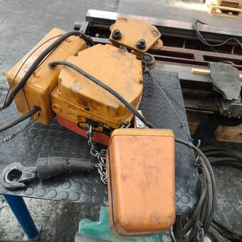 Elektrický řetězový kladkostroj BALKANCAR B053M - 500 kg - 6