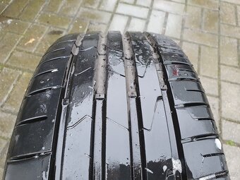 Alu kola Skoda 5x100 r16 6,5j et43 pneu 215/45/16 - 6