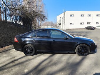 Ford Mondeo ST 220 3.0V6 - 6