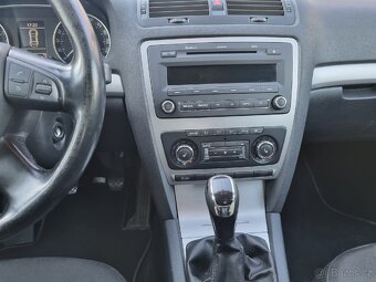 Škoda Octavia 2 facelift 1.6tdi - 6