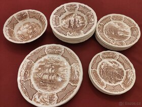 Anglický porcelán Staffordshire, 21 kusů - 6