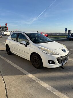 Peugeot 207 1.4 54 kW, r.v. 2011, 1. majitel, pouze 91000 km - 6