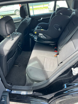 Mercedes-Benz Třídy C, 220 CDI 125kW - 6