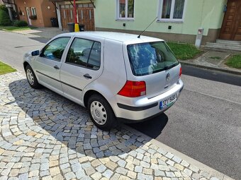 Prodám Volkswagen Golf IV 1.6i - 6