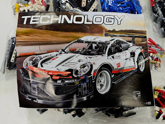 Stavebnice Porsche 911 RSR – plně kompatibilní s LEGO 42096 - 6