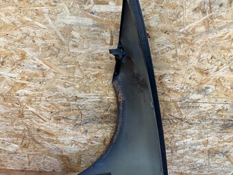 PRAVÝ PŘEDNÍ BLATNÍK BMW E90/91 SPARKLING GRAPHITE - 6