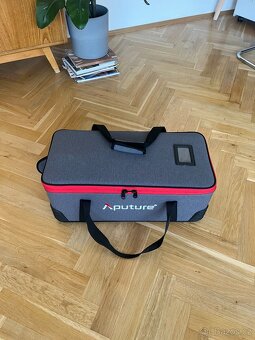 Studio světlo Aputure LS C300D MKII V-Mount Kit - 6