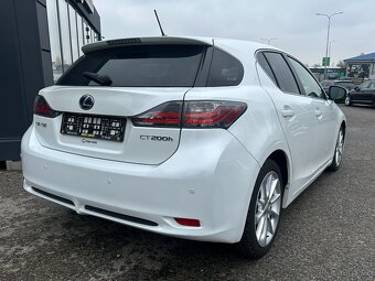 Lexus CT 200h 2011 - 6