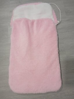 Prodám krabici věcí pro holčičku - 6
