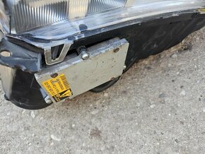 Opel Vectra C přední světlo xenon. - 6