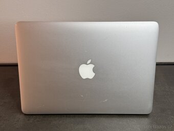 MacBook Pro 13'' 2015 / i5 / 8GB / 256GB SSD - DPH - 6