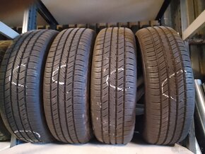 Prodám pneu 225/70r15 - 6