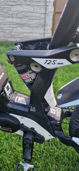 Celoodpružené elektrokolo KTM Macina Lycan 275, Bosch CX - 6