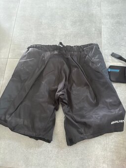 Prodám hokejové kalhoty / girdle Bauer ACP PRO SR L + návlek - 6