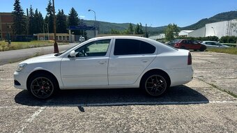 Škoda Octavia 2 1.6 Tdi 77KW - 6