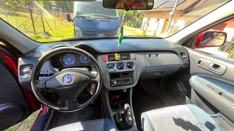 Honda HR-V 1.6i  77 kW - 6