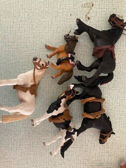 Schleich koně 70-80 Kč - 6