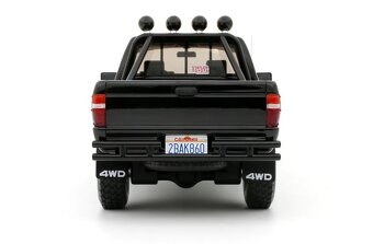 Toyota Hilux SR5 1985 1:18 OttoMobile - 6