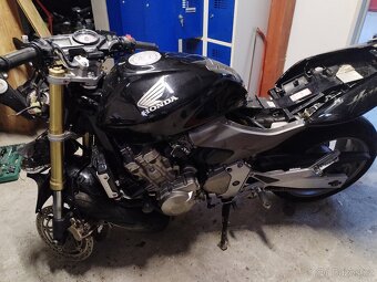 Honda CB 600f hornet - 6