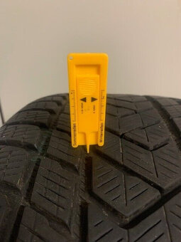 Originální zimní kola BMW M s dvojitými paprsky 699, komplet - 6