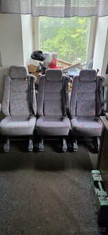 Mercedes-Benz Viano W638: zadní kapitánská křesla - 6