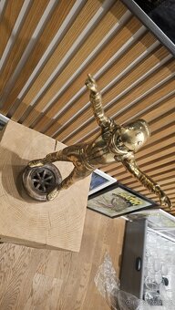 Bronzová soška pilot F1 - 6