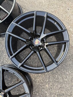 Original Porsche Macan 20” - 6