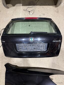 Díly z vozu Škoda Octavia 2 Facelift Černá - 6