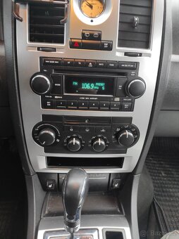 Chrysler 300C 3,5V6 183kw.rv2006 - 6