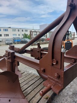 Dvou radliční pluh - 6