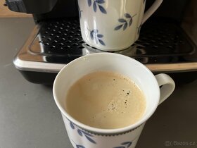 kávovar PHILIPS LatteGo 2200 - 6