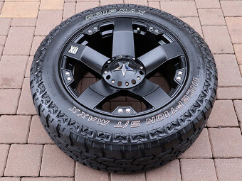 18" 6x139,7 = KMC XD ROCKSTAR + 255/60R18 M/T OFFROAD - 6