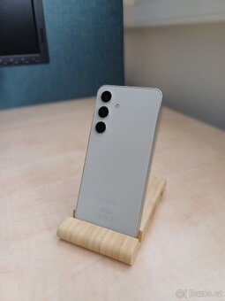 Samsung S24, málo používaný - 6