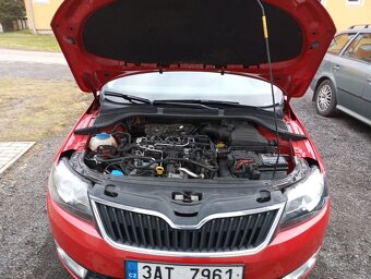 Prodám škoda rapid 1.6 tdi 77kw. koupeno ČR. - 6