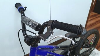 Dětské kolo 16" Specialized + výbava - 6