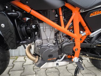 KTM 690 Duke - 6