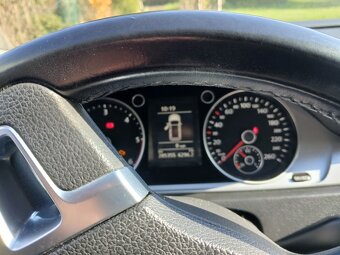 Volkswagen Passat, nafta 1.6, 77 kW, 2012, manuál,zimní pneu - 6