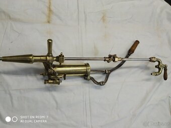 Stará starožitná historická pivní pípa pivo - 6