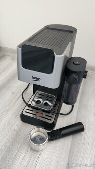 Pákový kávovar Beko - 6
