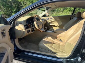 Jaguar XK 4,2 V8 automat / padla / black / slušný stav - 6