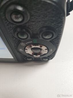 Fujifilm FinePix S1600, 12 Mpix, zoom: 15 x - 6