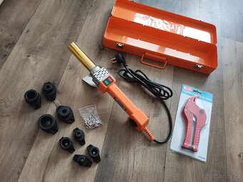 Svářečka a nůžky na vodu - 6