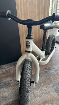 Odrážedlo Trybike - tříkolka - 6