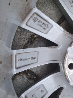 Alu kola Škoda R18 / 225/40 R18 - 6