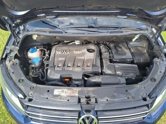 Volkswagen Touran 1,6 TDI - BEZ ZÁVAD - 6