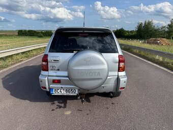 Toyota RAV4 2.0 D-4D 85kw - 6