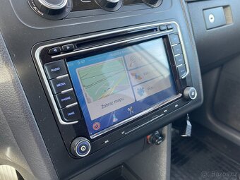 Volkswagen Touran, 1.6TDi 77kWWEBASTOVÝHŘEV SED - 6