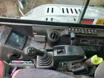 Takeuchi tb260 - 6